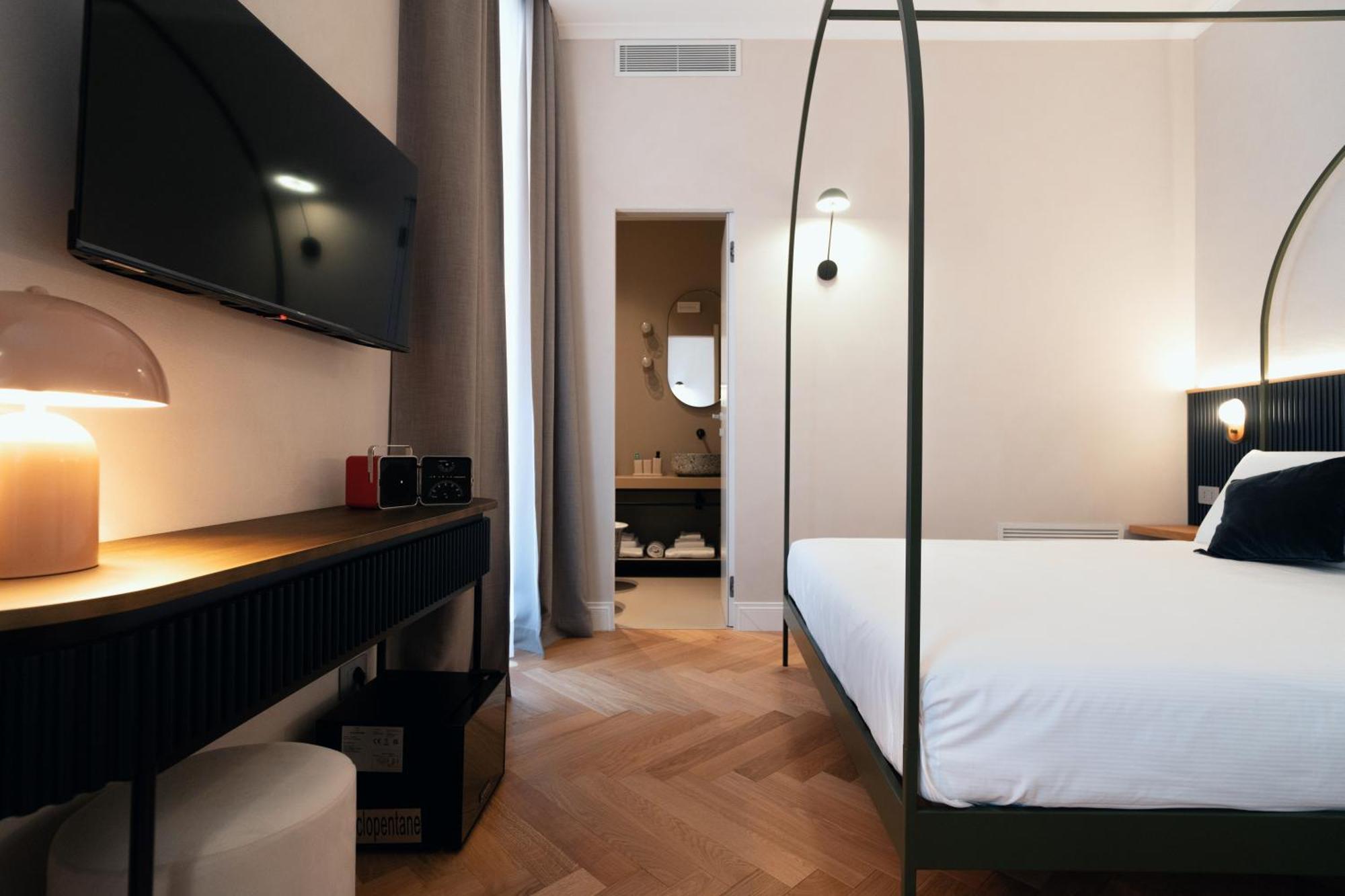 The Flow - Via Del Corso โรม ภายนอก รูปภาพ